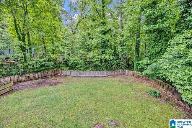 Building Photo - 3541 W Lakeside Dr