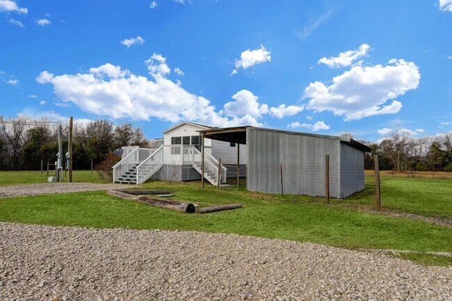 Building Photo - 5806 TX-35