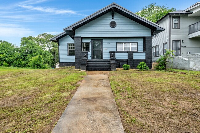 Primary Photo - 1516 30th St N