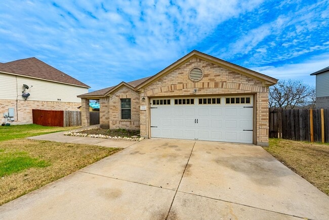 Building Photo - Beautiful 3 bed - 2 bath home in Greenridge, Round Rock!