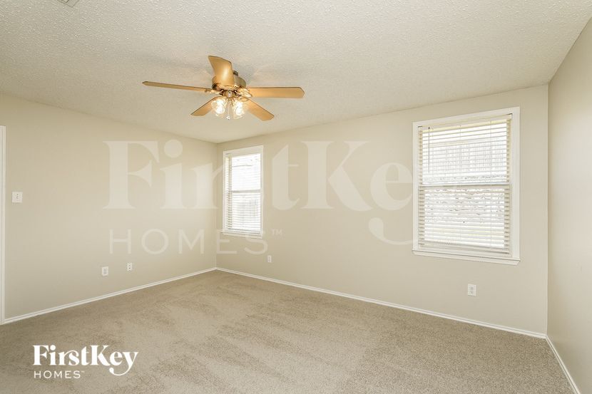 Building Photo - 508 Rocky Springs Dr