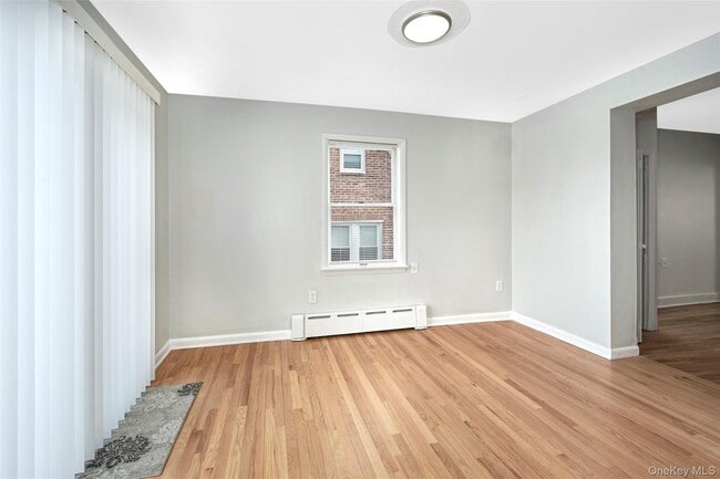 Building Photo - 83 Grant St