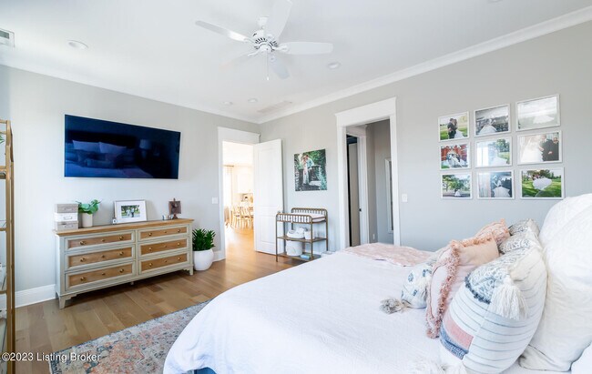 Building Photo - 10400 Meeting St