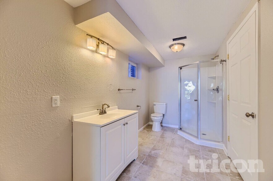 Building Photo - 7412 Pembroke Ct