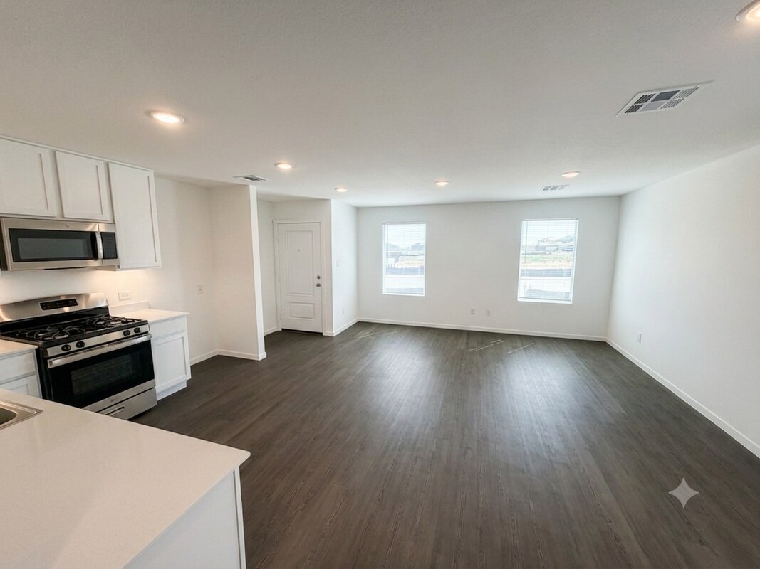 Building Photo - 6630 Coquina Cv