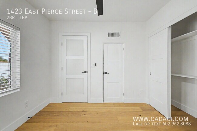 Building Photo - 1423 E Pierce St