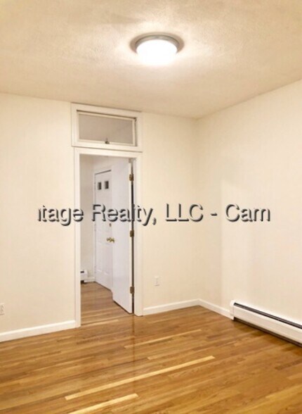 Building Photo - 73 5th St