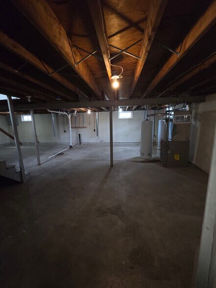 Building Photo - 329 Eichelberger St