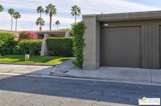 Building Photo - 1183 Tiffany Cir N