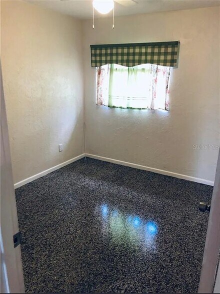 Building Photo - 5807 Colchester Dr