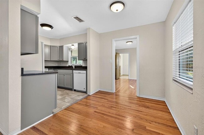 Building Photo - 2716 14th St N