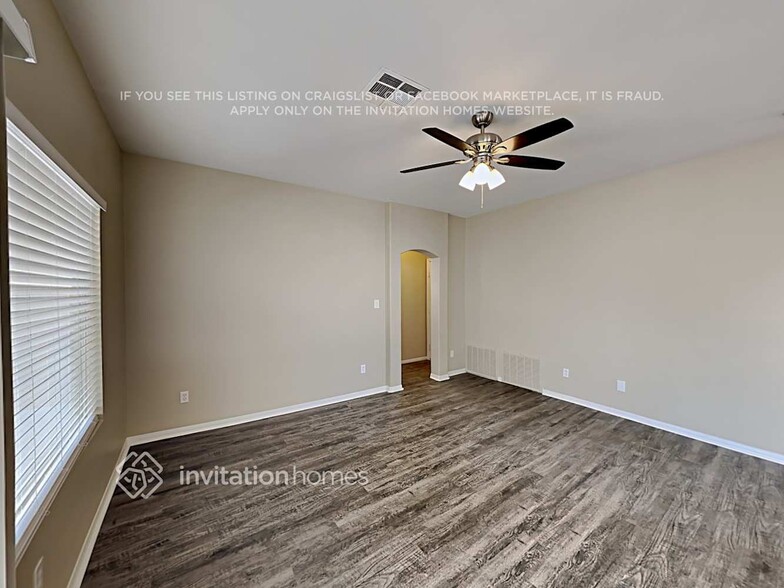 Building Photo - 5725 Pebble Rock Dr