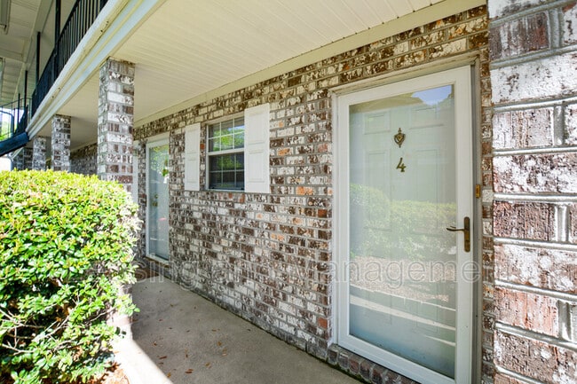 Building Photo - 516 Arlington Dr