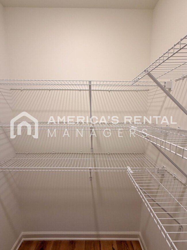 Building Photo - One-Month Free Move-in Special! New Construction Home for Rent in Tuscaloosa, AL! Sign a 13-month...