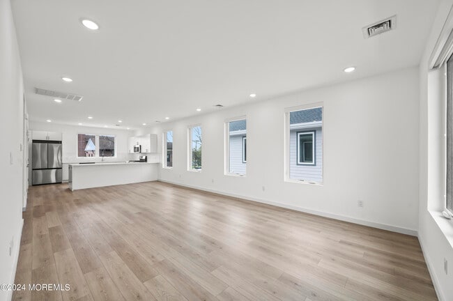 Building Photo - 910 Cookman Ave