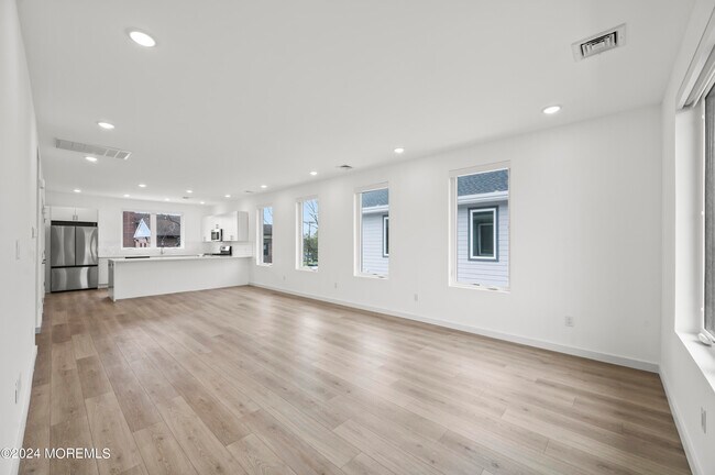 Building Photo - 912 Cookman Ave