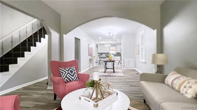Building Photo - Beautiful Newly Renovated Home Available D...