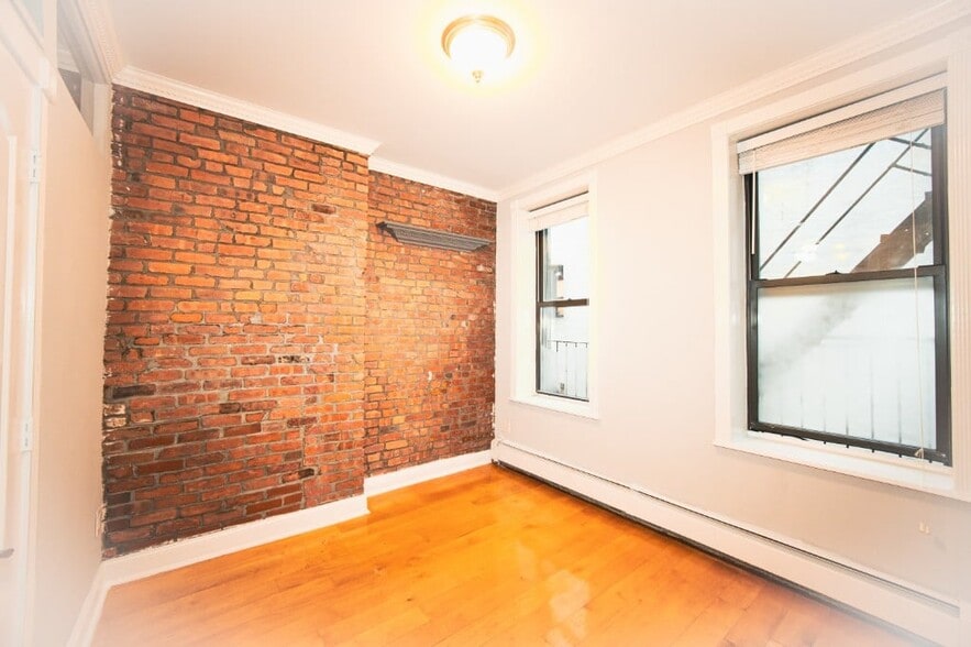 Building Photo - 42 Avenue B