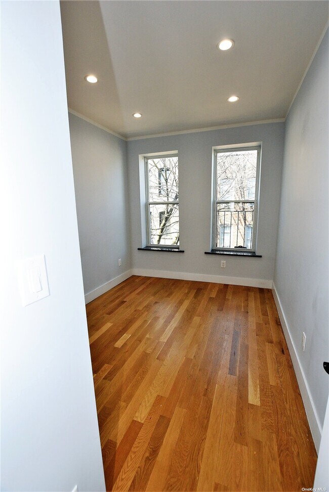 Building Photo - 48-54-54 46th St