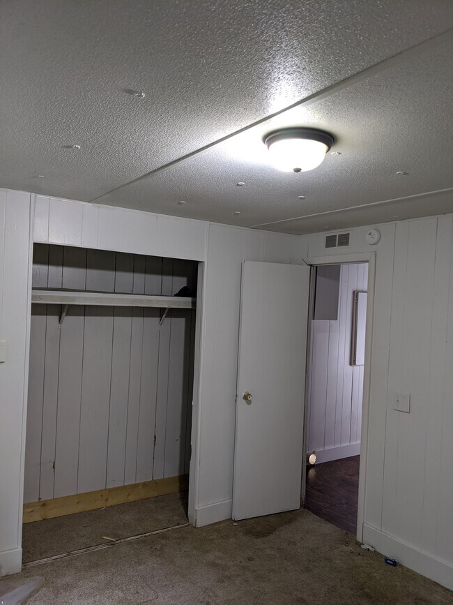 Building Photo - 17604 The Glebe Ln