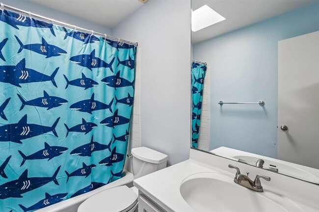 Building Photo - Amazing 5BR/3BA Home in Bethesda,MD - Ready early July!
