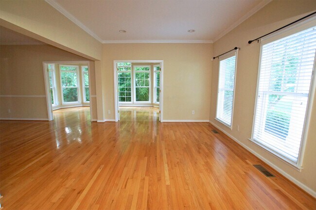 Building Photo - 3204 Orchestra Ct