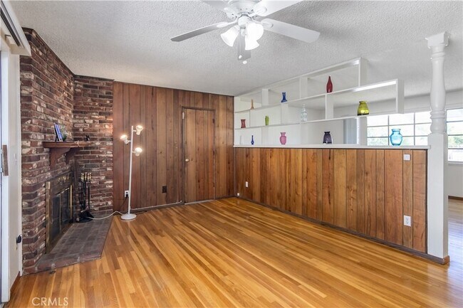 Building Photo - 11543 Swinton Ave