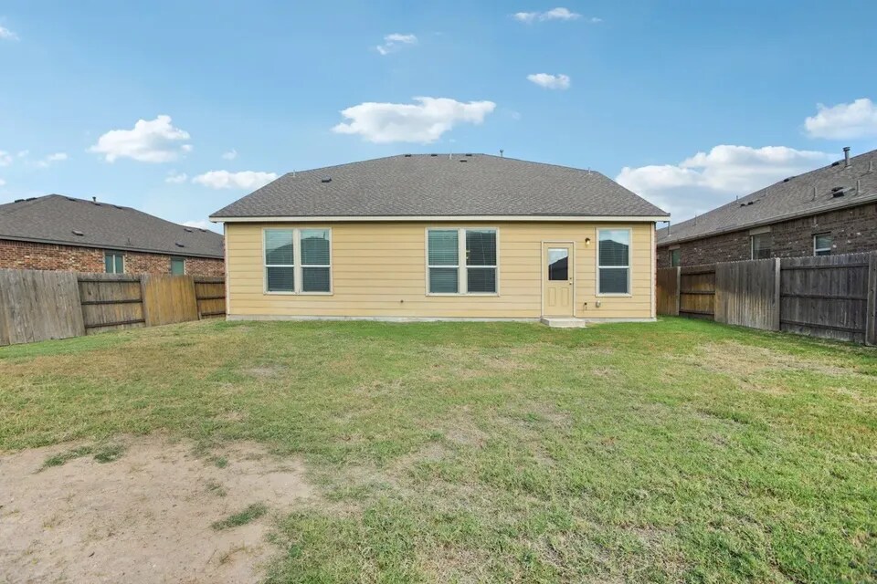 Building Photo - 19717 Shinning Isle Run