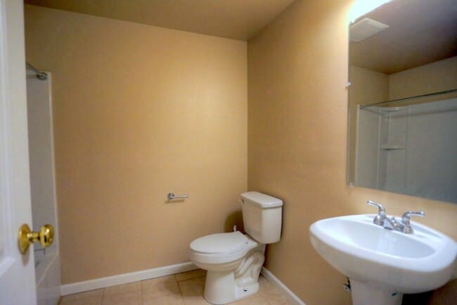 Building Photo - Condo for Rent in Bellevue Area! FRIST MONTH RENT FREE!