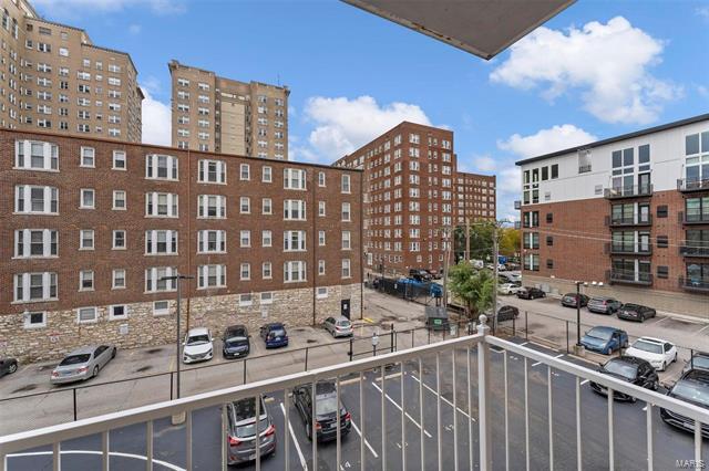 Building Photo - 5539 Pershing Ave