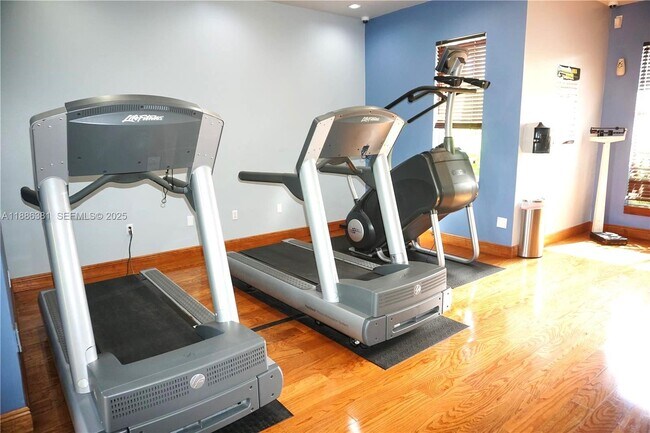 Building Photo - 2113 Renaissance Blvd