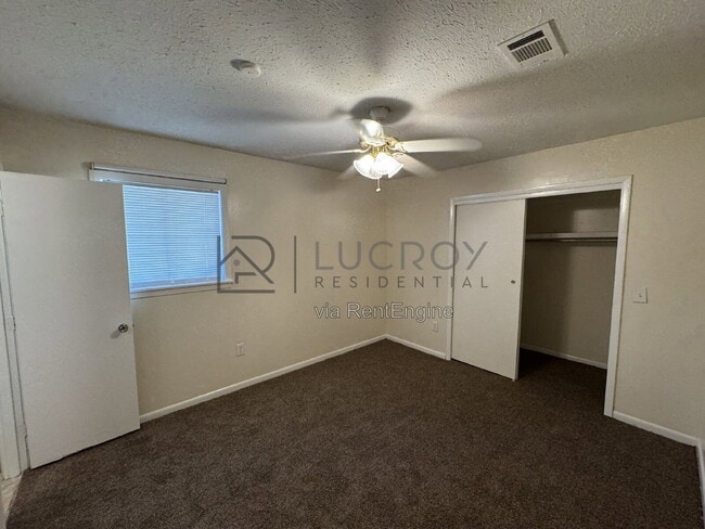 Building Photo - 3203 Harle St