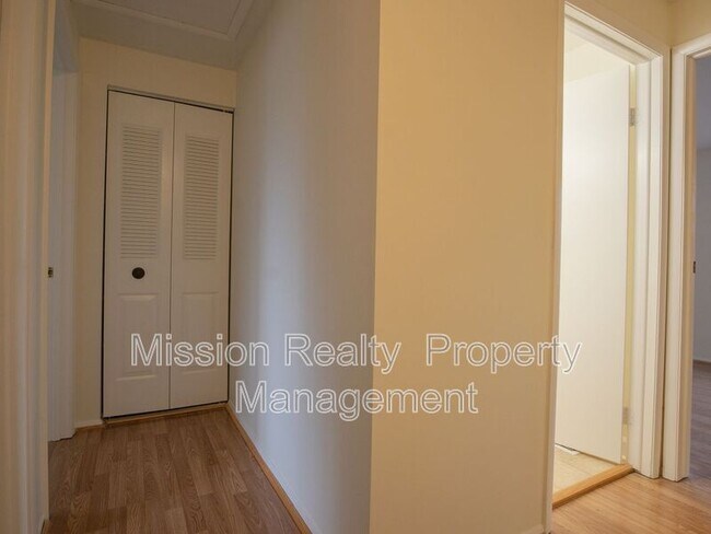 Building Photo - 9324 Gildenfield Ct