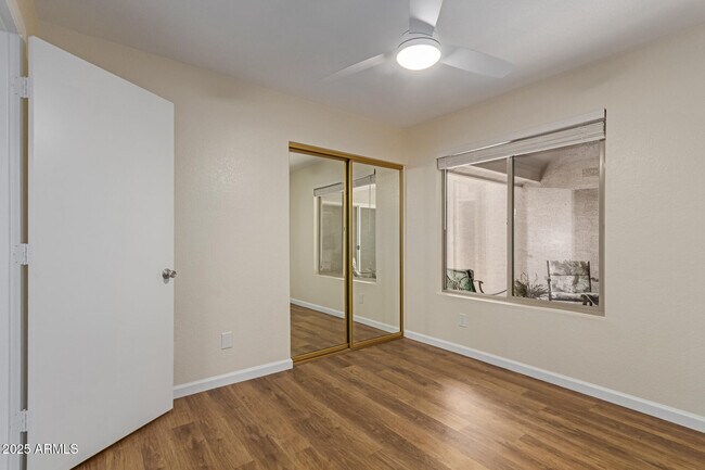 Building Photo - 9128 E Evans Dr