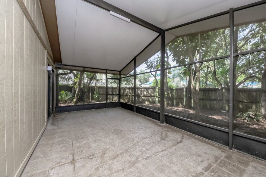 Building Photo - 1056 Saddleback Ridge Rd