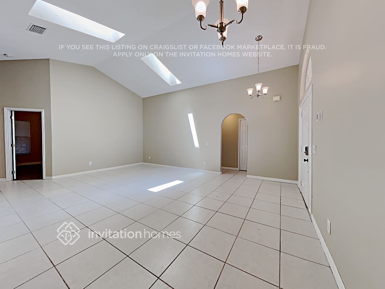 Building Photo - 2920 Pebble Creek St