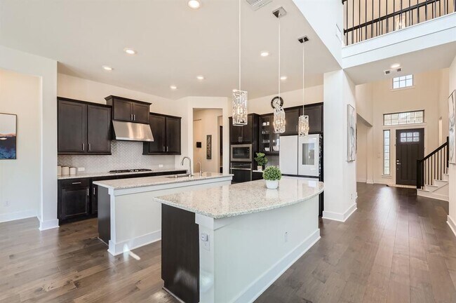 Building Photo - 4912 Risana Bend