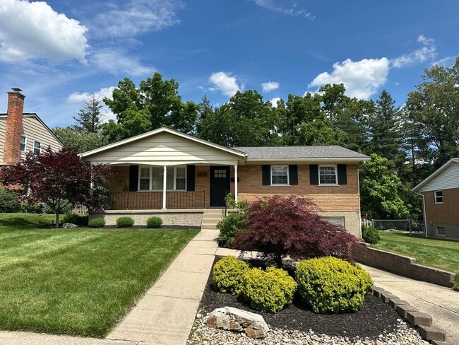 Primary Photo - Blue Ash- Cozy 2 bedroom 1 bath