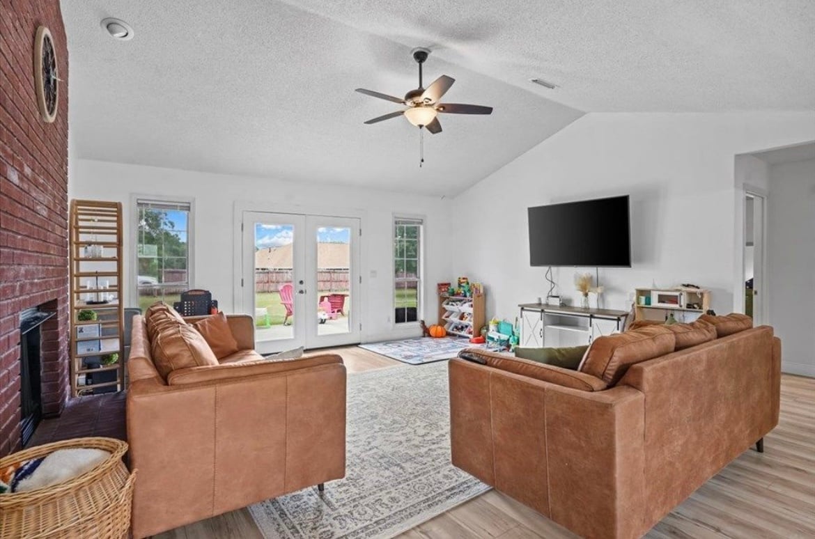 Building Photo - 107 Britt Dr