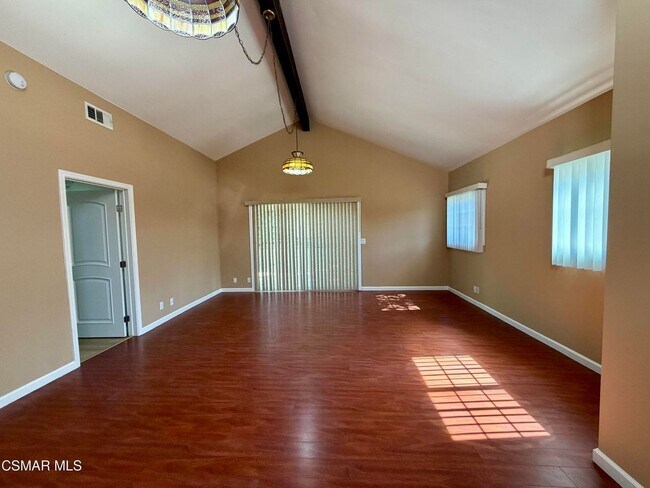 Building Photo - Welcome this single story, beautifully maintained and thoughtfully updated home South Of The Boul...