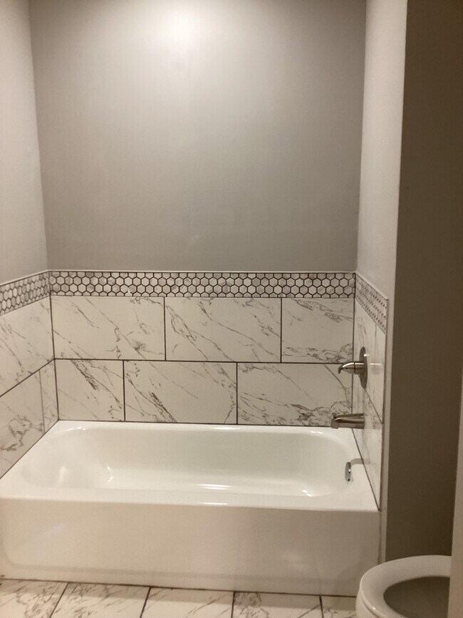 Building Photo - 3731 Whittier Rd