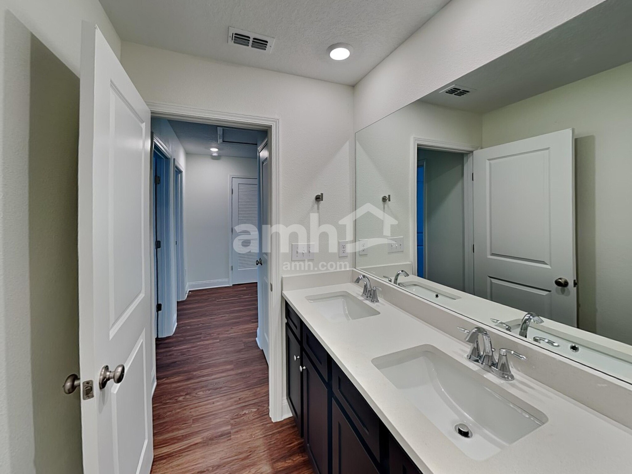 Building Photo - 157 Onate Cir