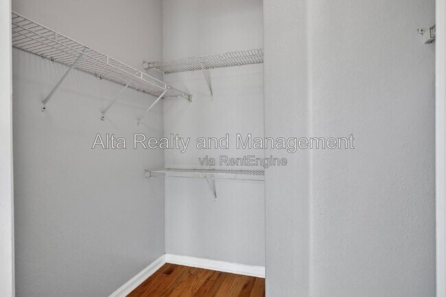 Building Photo - 8290 Gate Pkwy W