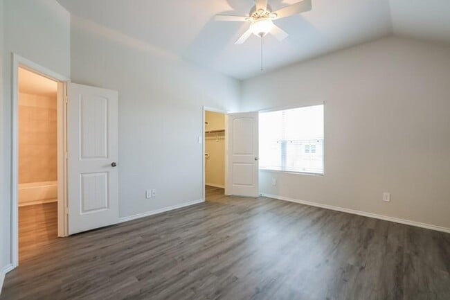 Building Photo - 2735 Bouvardia Wy