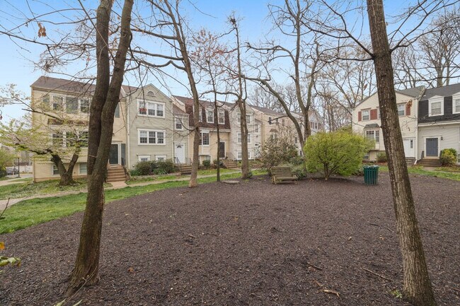 Building Photo - 2265 Chestnut Burr Ct