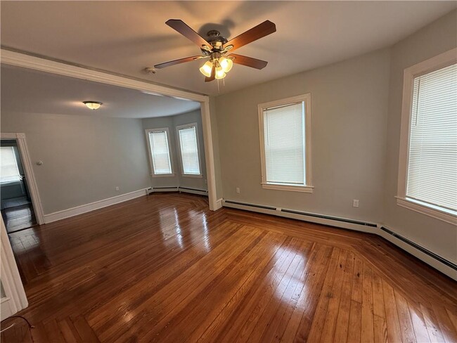 Building Photo - 9 Samoset Ave