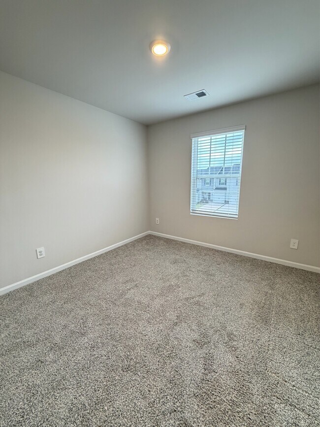 Building Photo - 5530 Worrell Wy