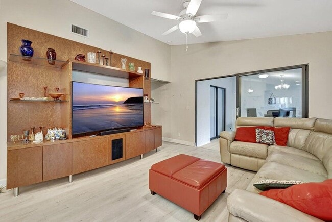 Building Photo - 8046 Summerview Terrace