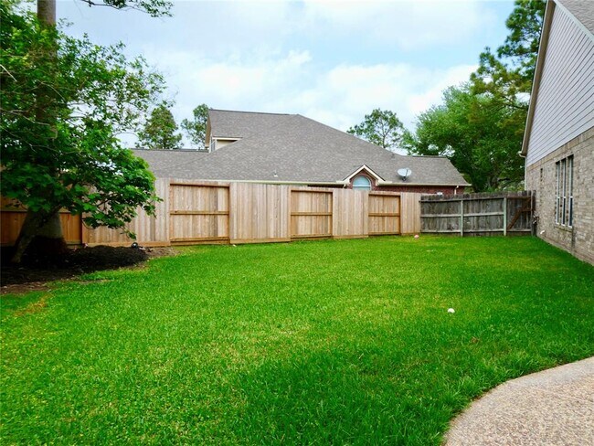 Building Photo - 3106 Rainbow Ct
