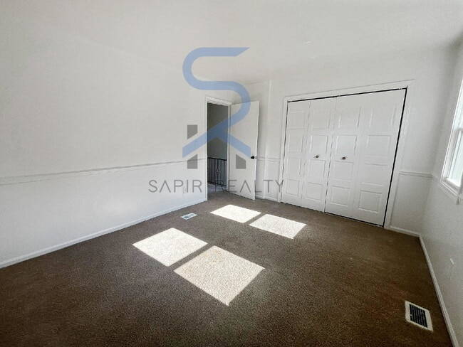 Building Photo - 2734 Penwood Pl